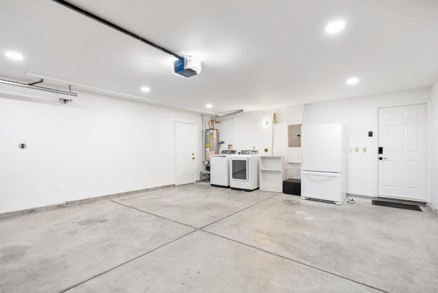 2293 Royaltree Circle