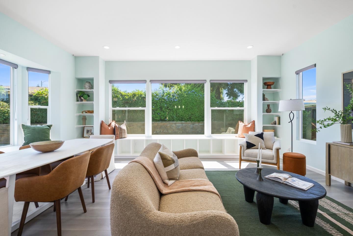 2293 Royaltree Circle