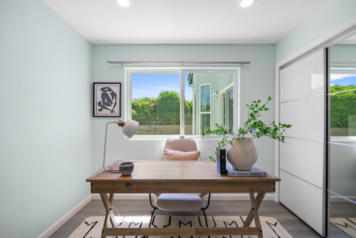 2293 Royaltree Circle