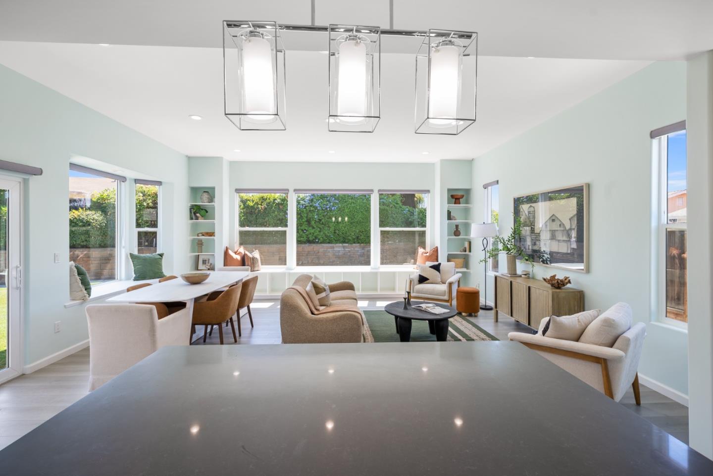 2293 Royaltree Circle