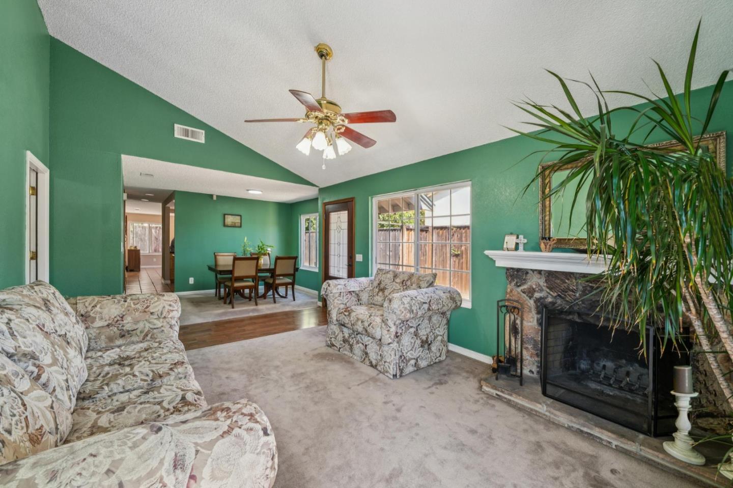 6251 Quartz Place