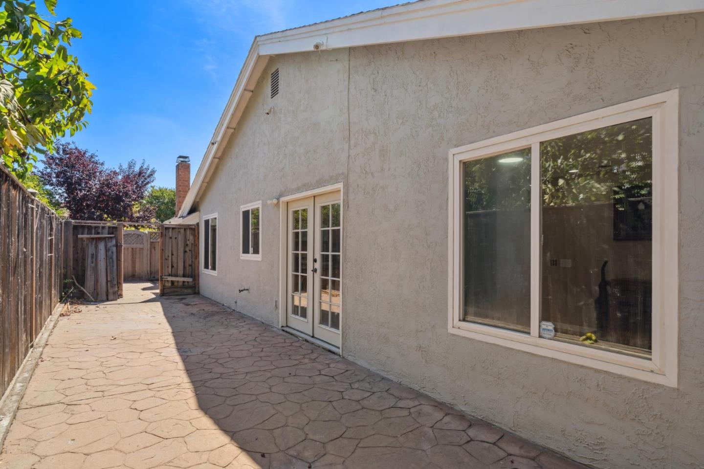 6251 Quartz Place
