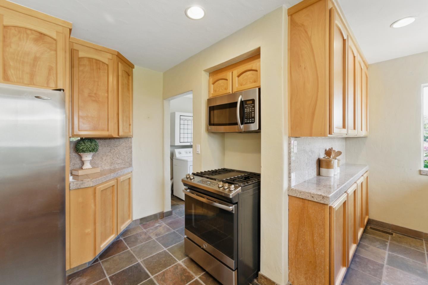 1344 Iris Court