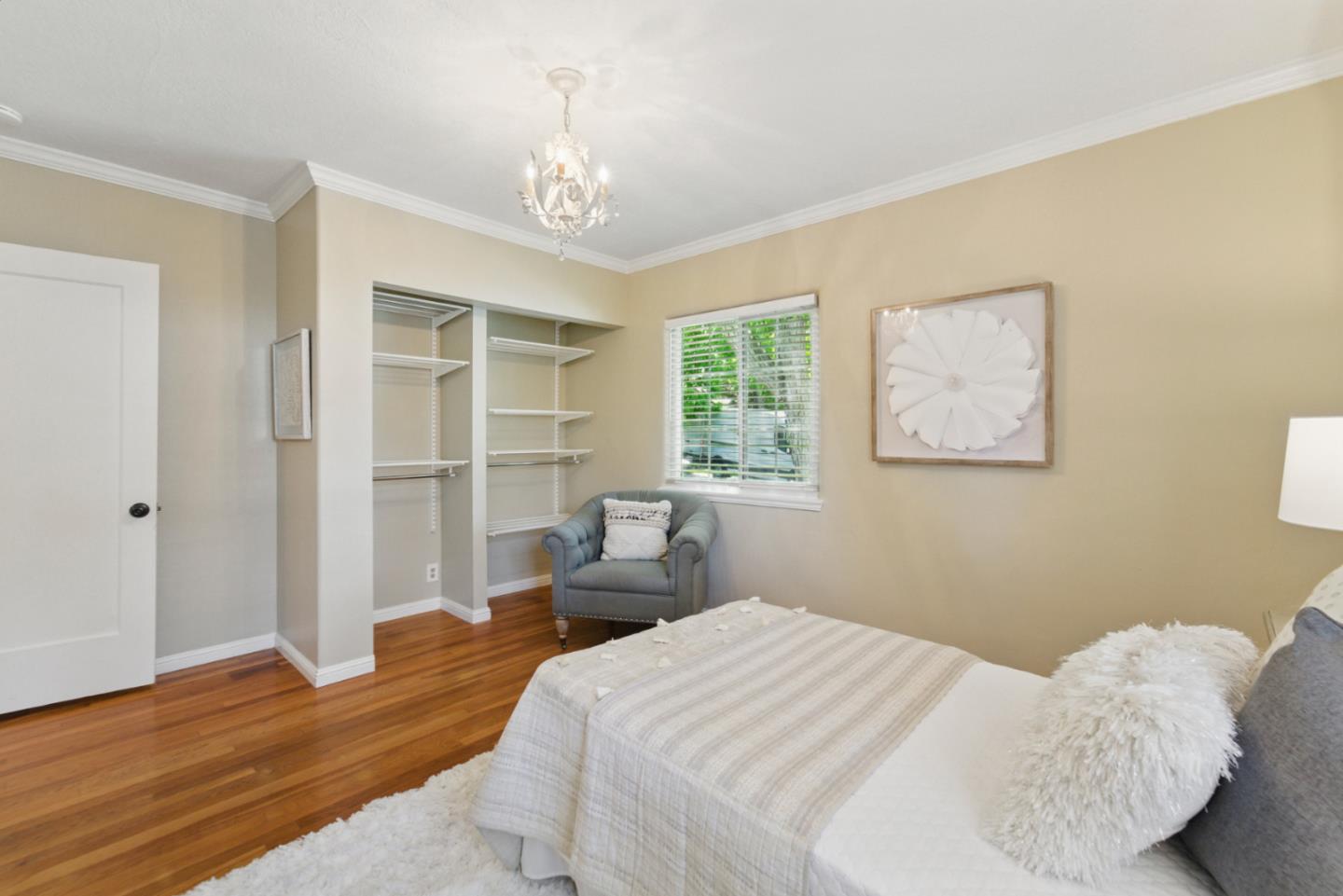 1344 Iris Court
