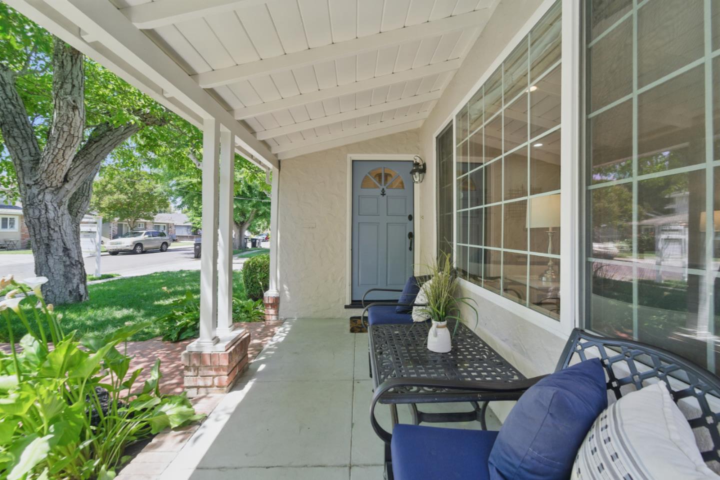 1344 Iris Court