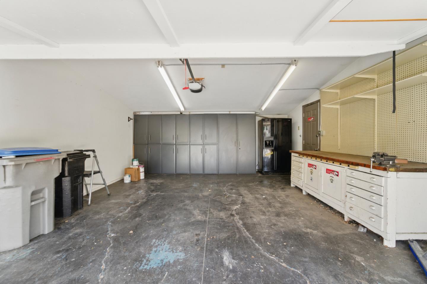 1344 Iris Court