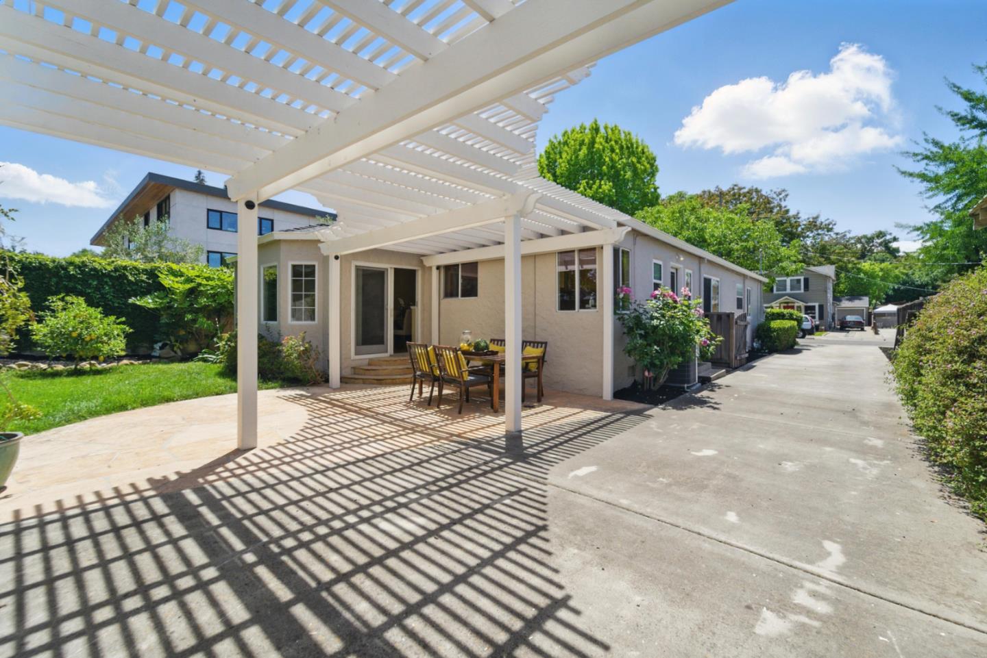 1344 Iris Court