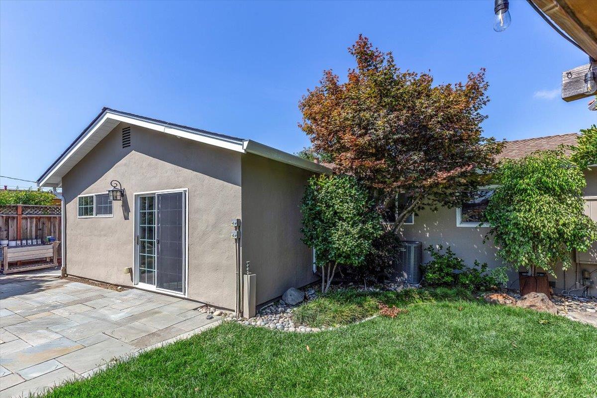1018 Huntingdon Drive