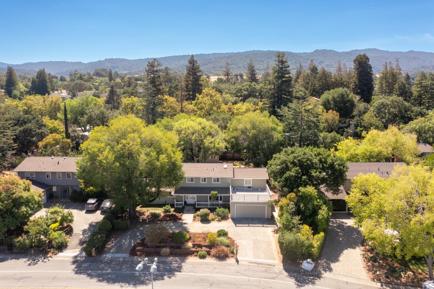 1992 Deodara Drive