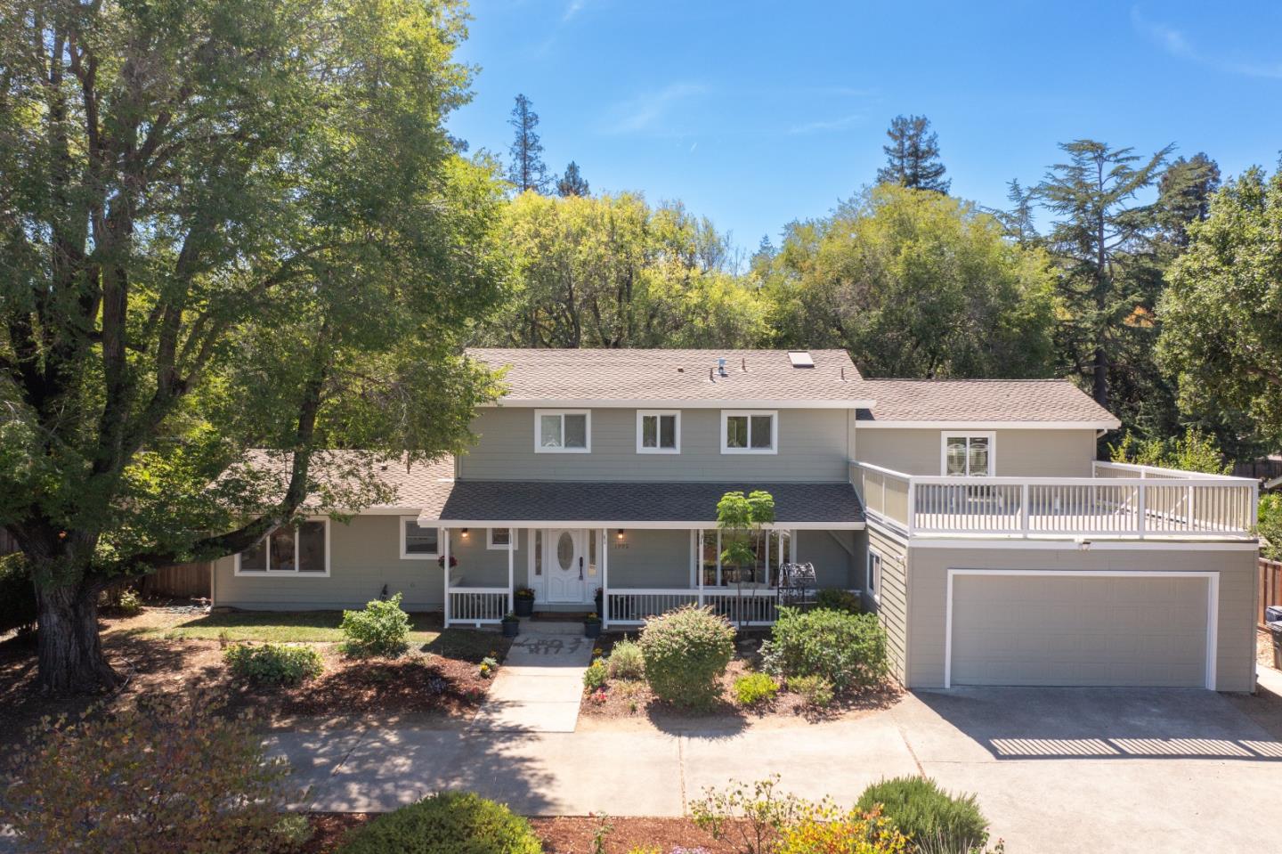 1992 Deodara Drive