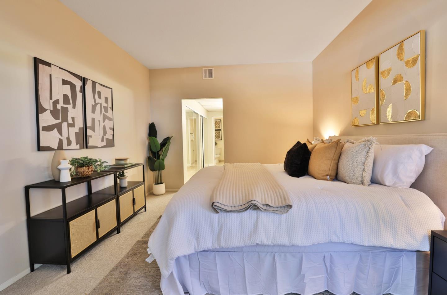 4691 Albany Circle 116