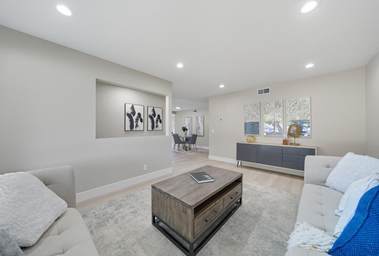 998 Cera Drive