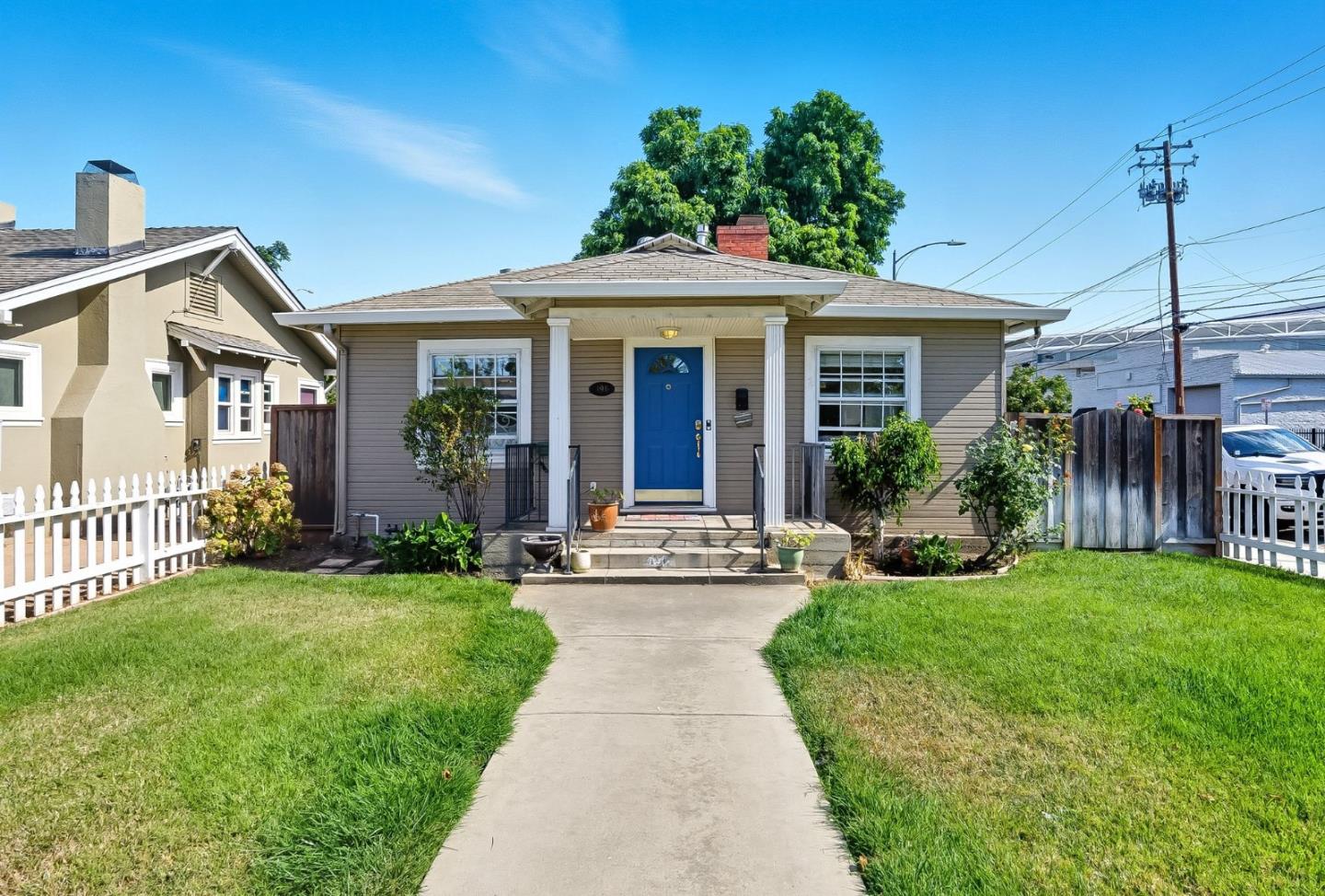 496 Autumn Court