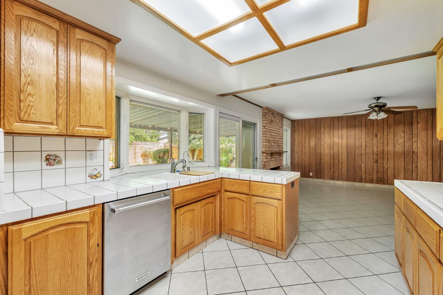 1615 Corte De Callas