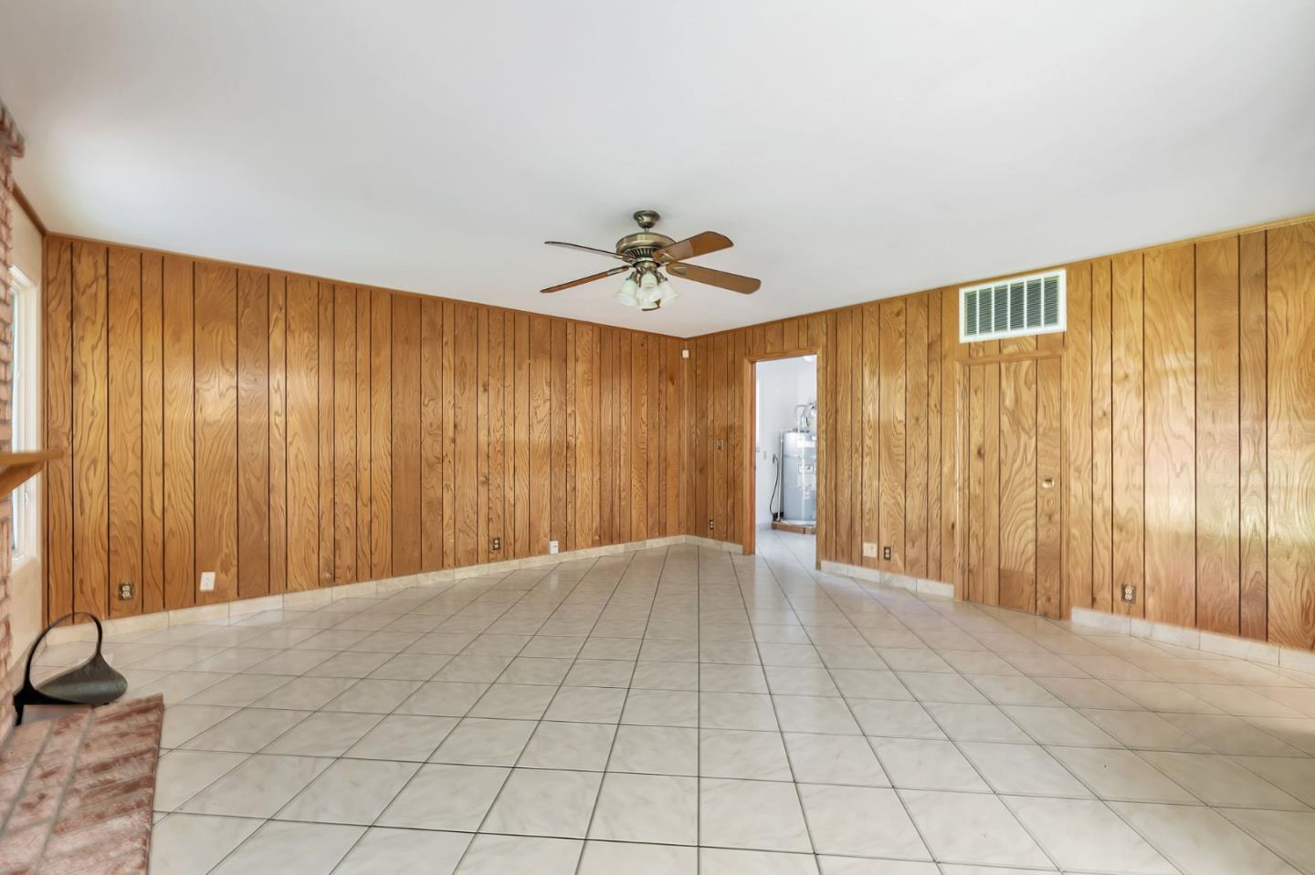 1615 Corte De Callas