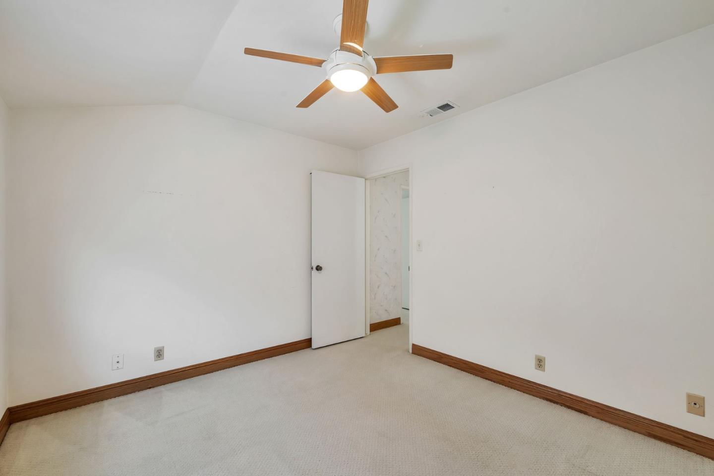 1615 Corte De Callas