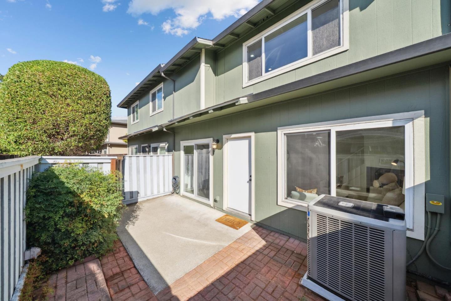 1625 Kentfield Avenue