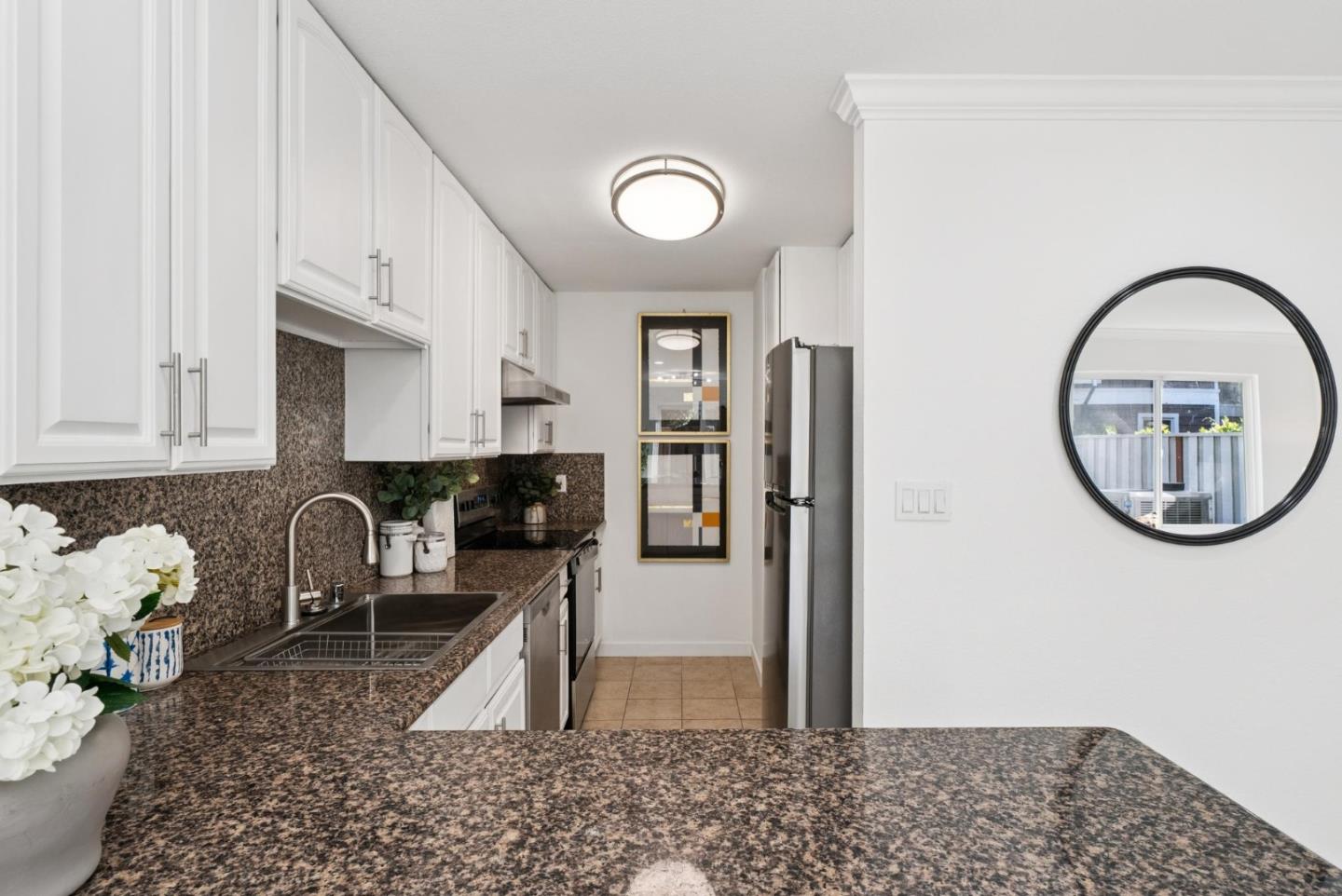 1625 Kentfield Avenue