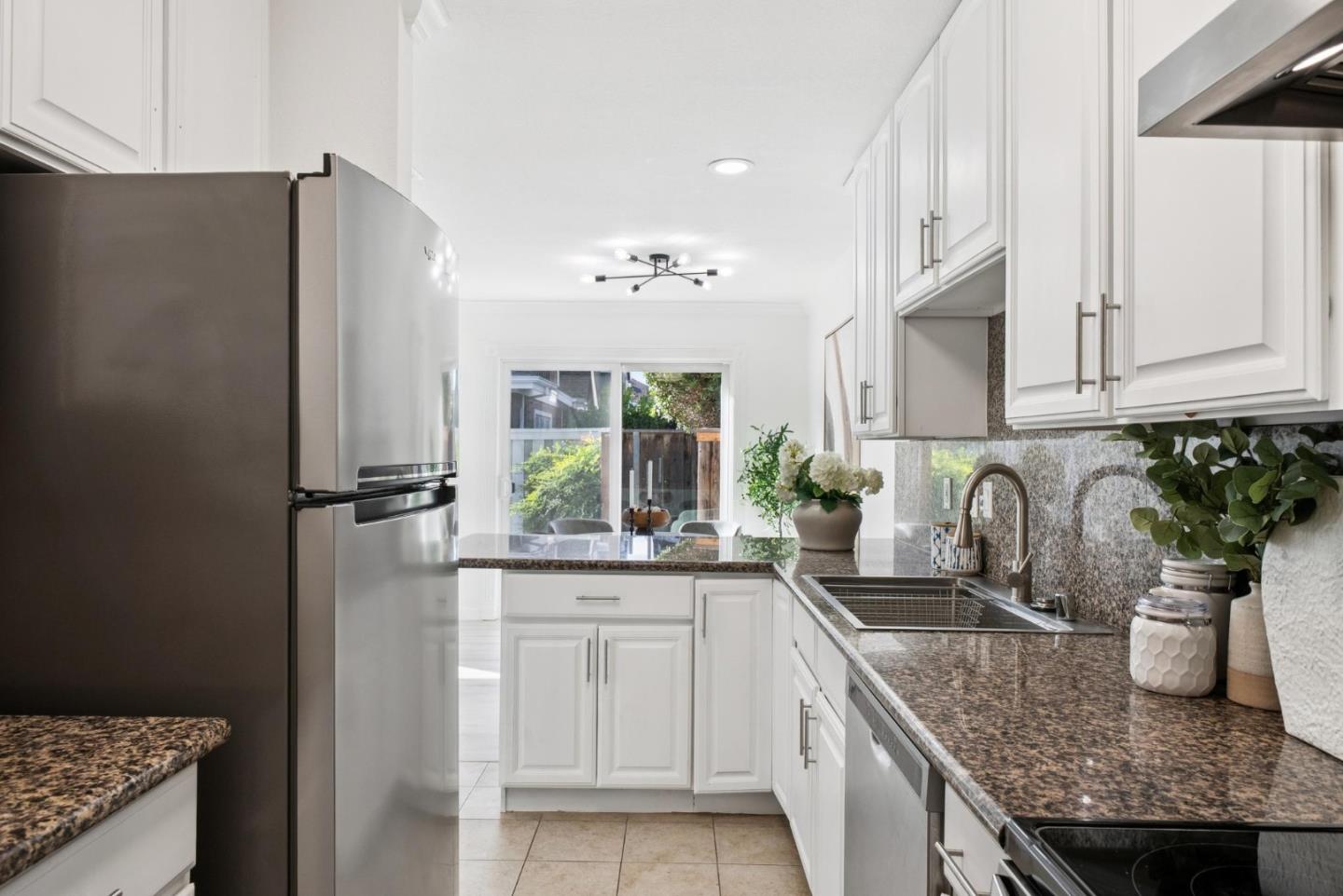 1625 Kentfield Avenue