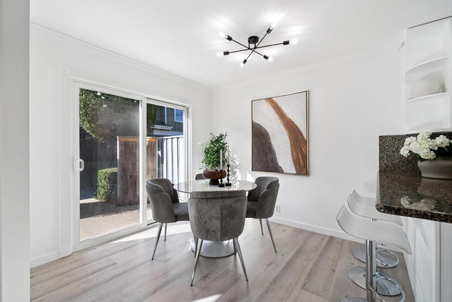 1625 Kentfield Avenue