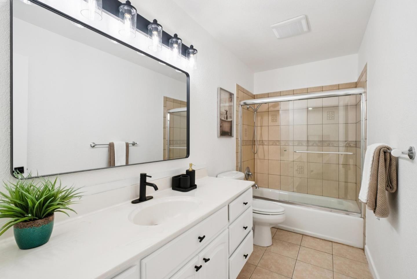 1625 Kentfield Avenue