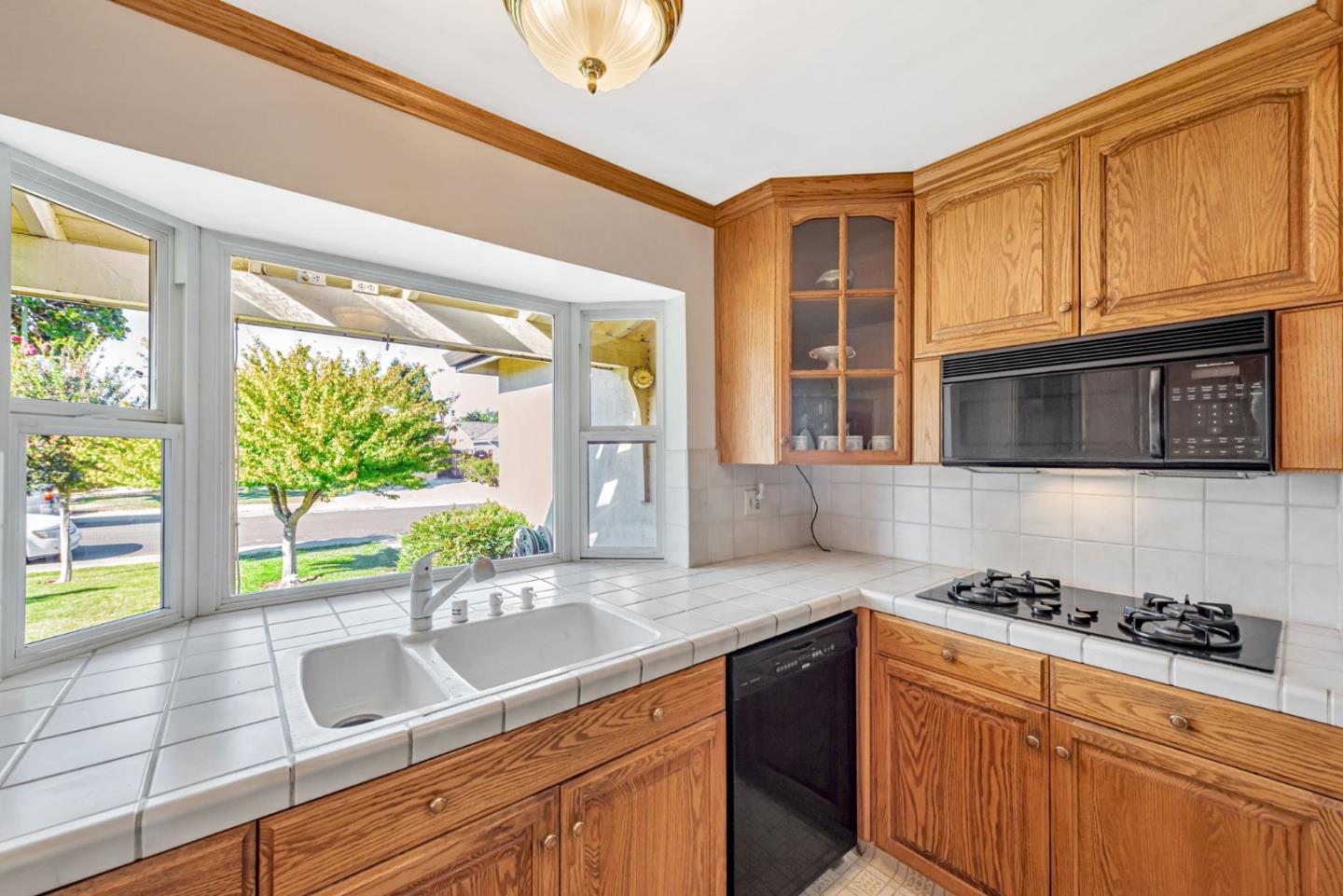 3816 Phoenix Court