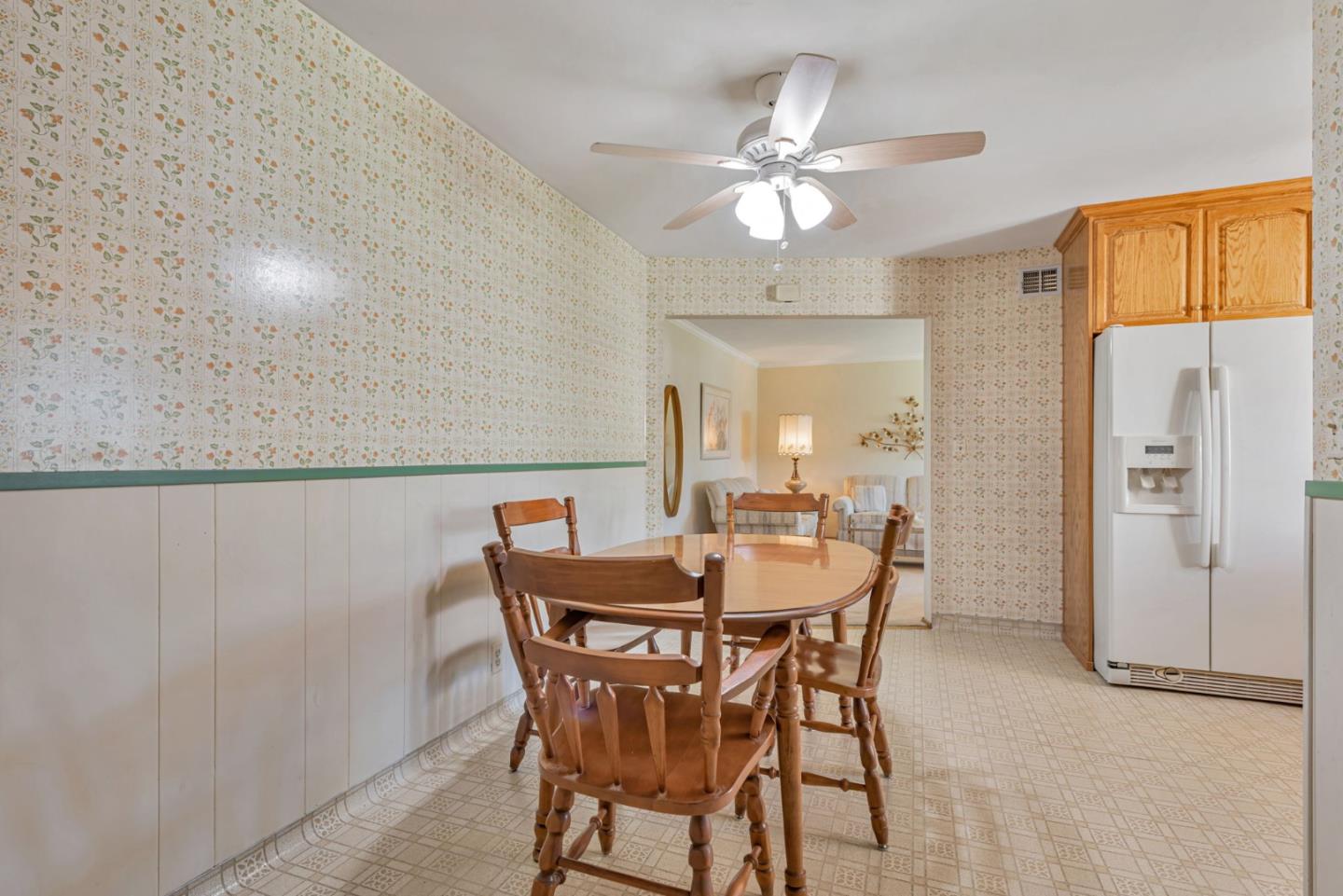 3816 Phoenix Court