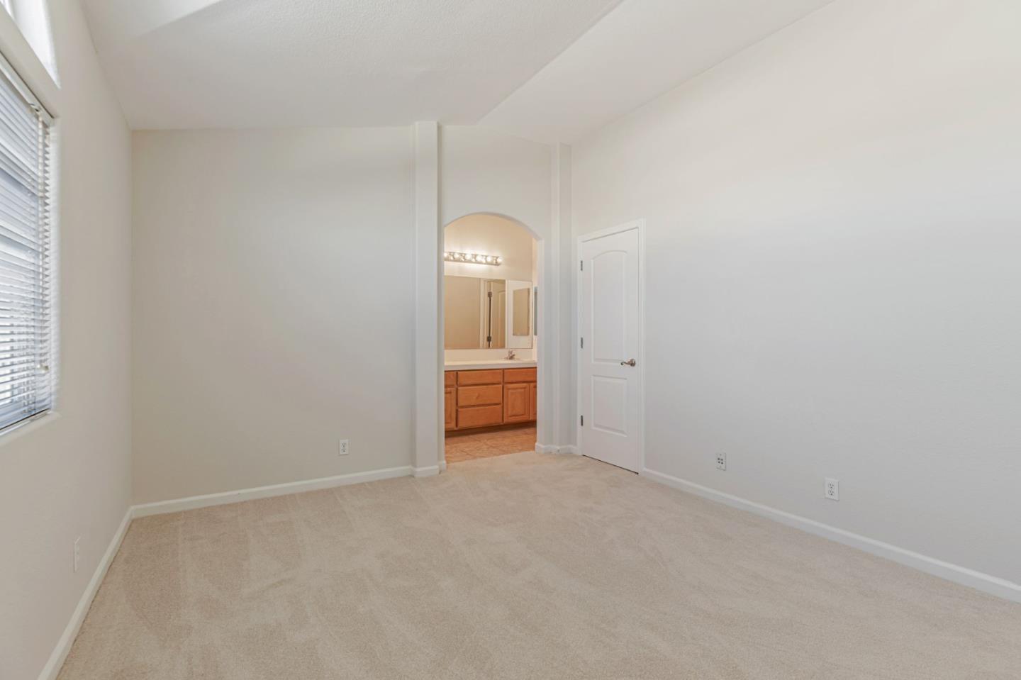 101 Toscano Loop