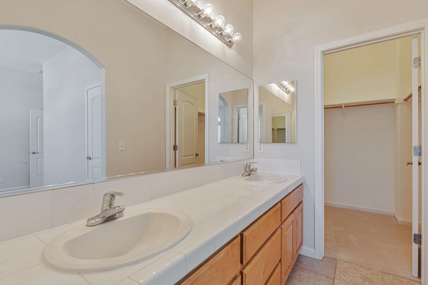 101 Toscano Loop