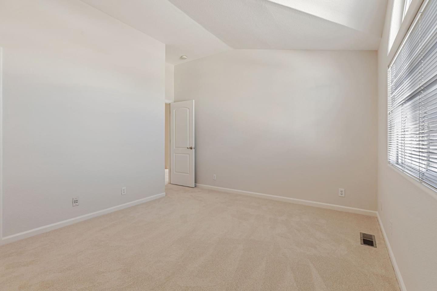 101 Toscano Loop