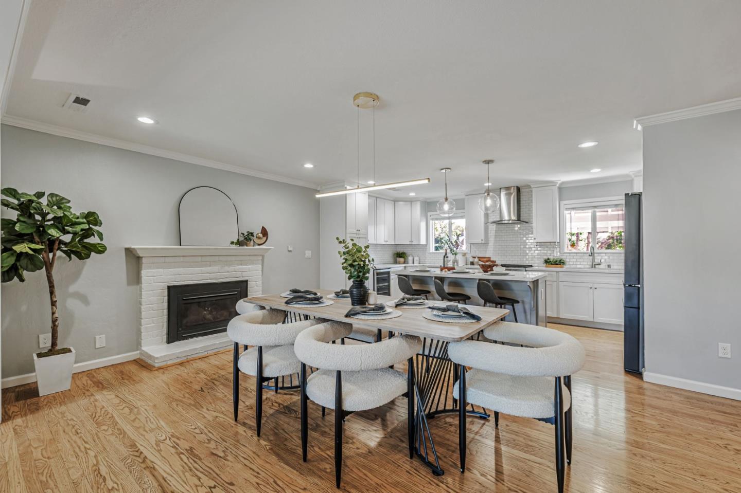 2925 Newark Way
