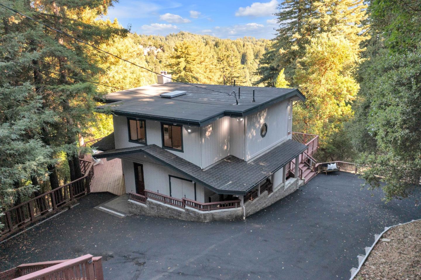 10348 West Drive