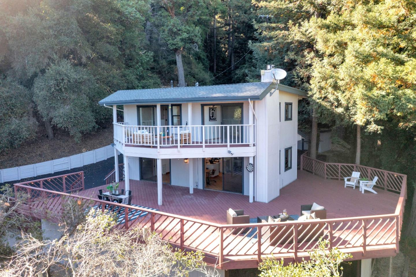 10348 West Drive