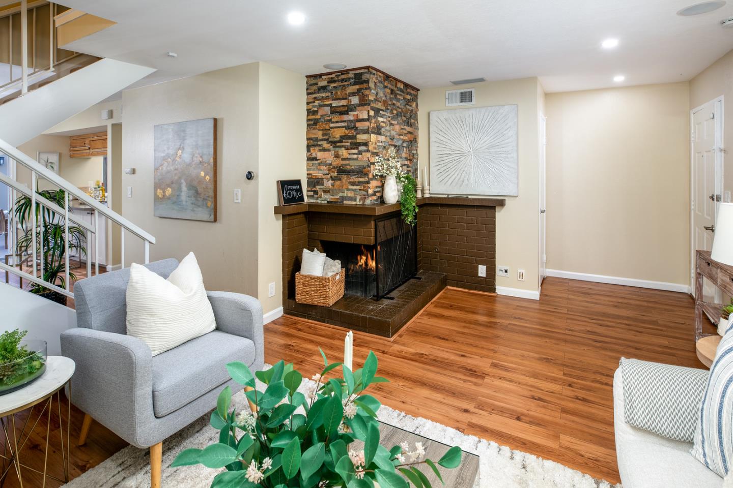 1492 Aurelian Lane