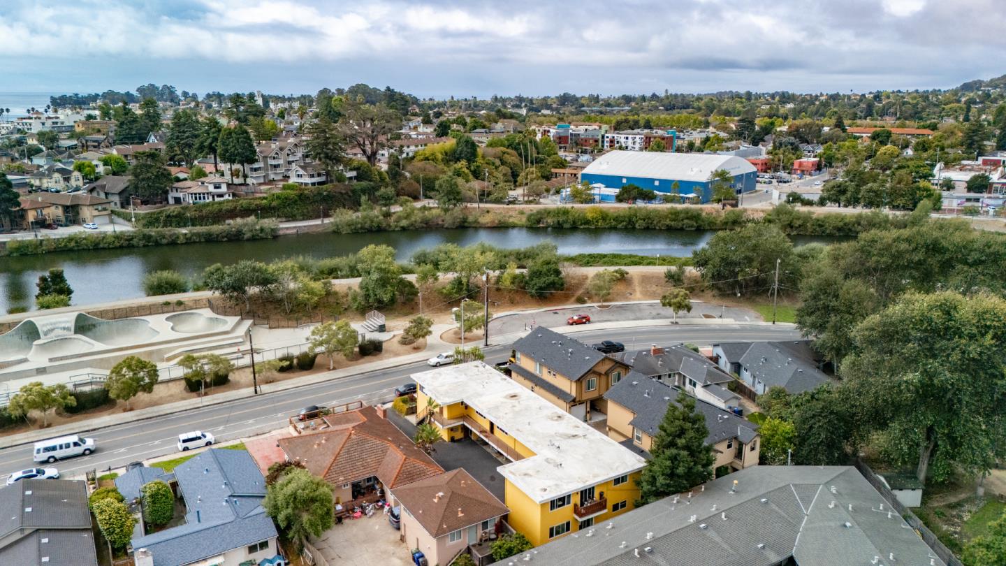 238 San Lorenzo Boulevard