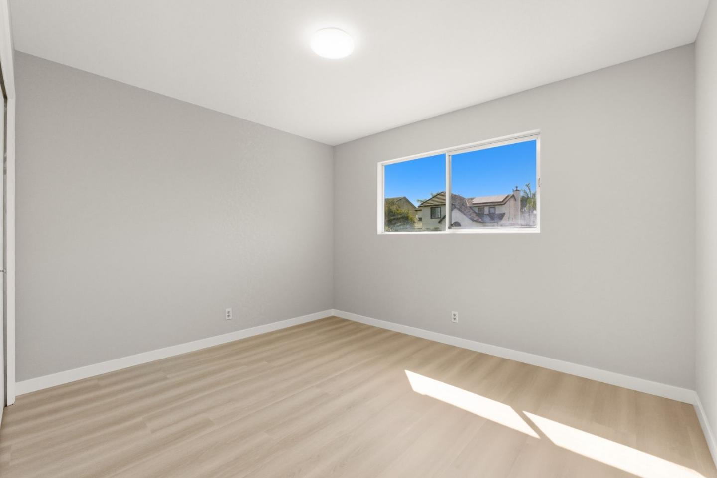 190 Ronan Avenue