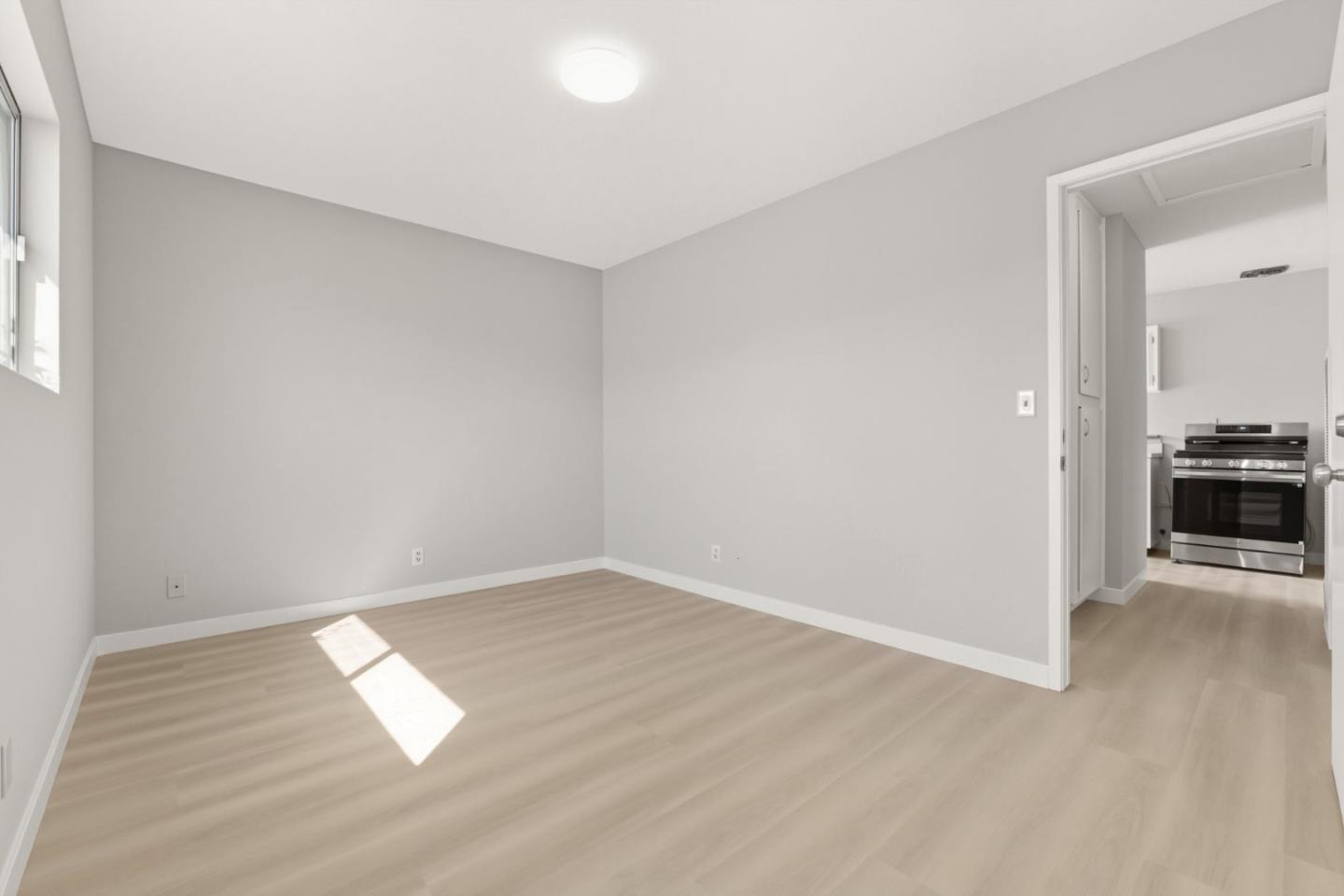 190 Ronan Avenue