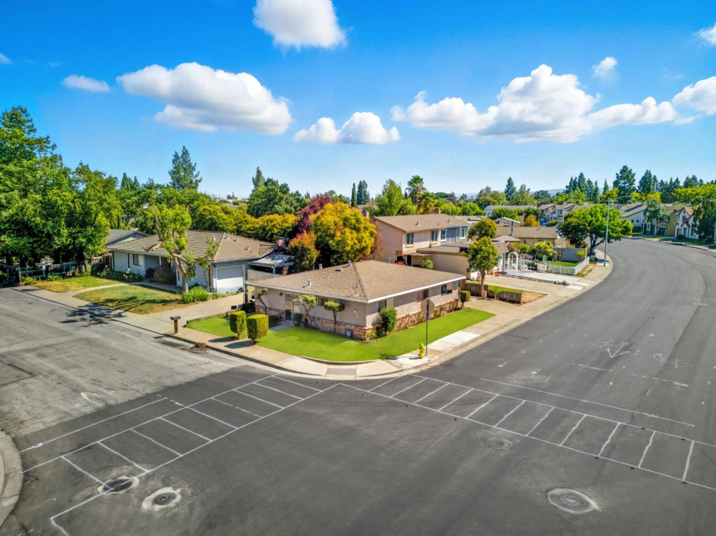 190 Ronan Avenue