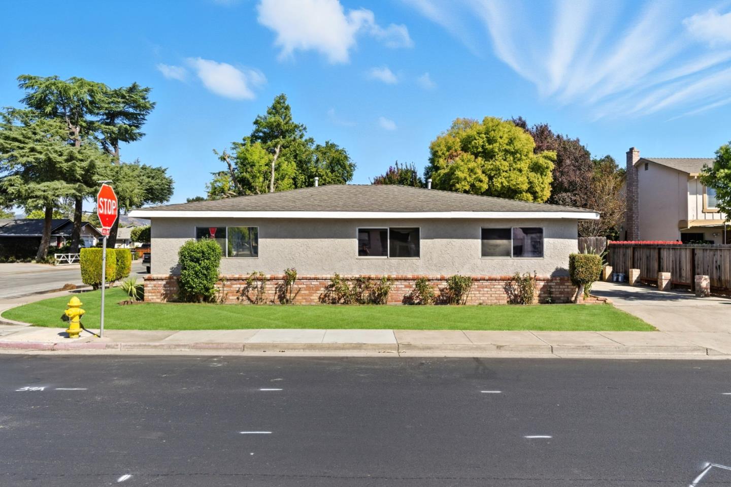 190 Ronan Avenue