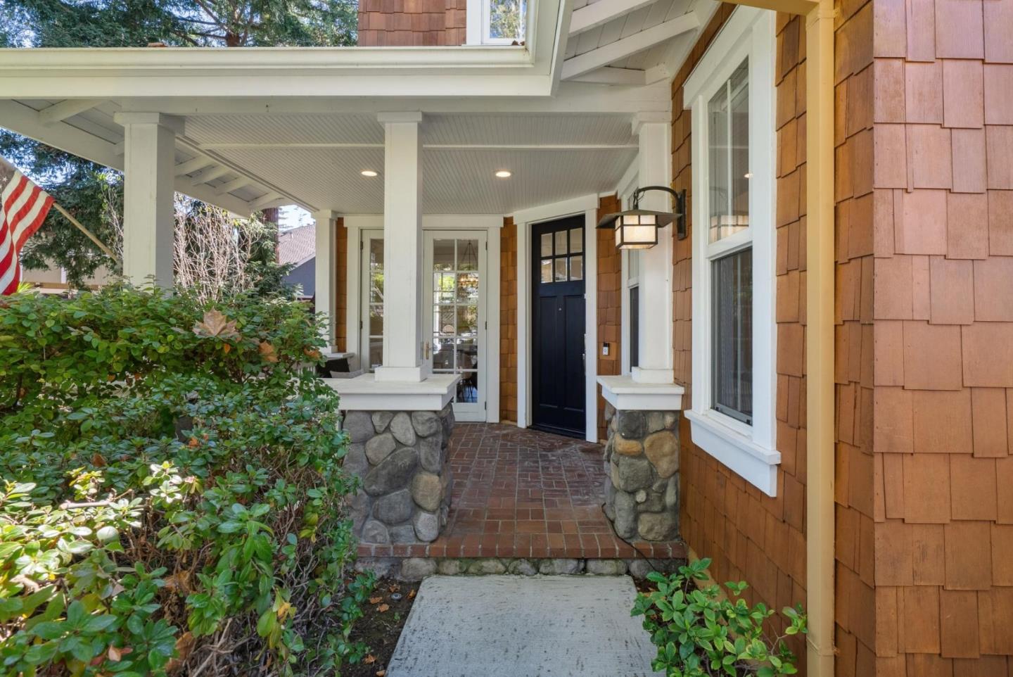 107 Naramore Lane