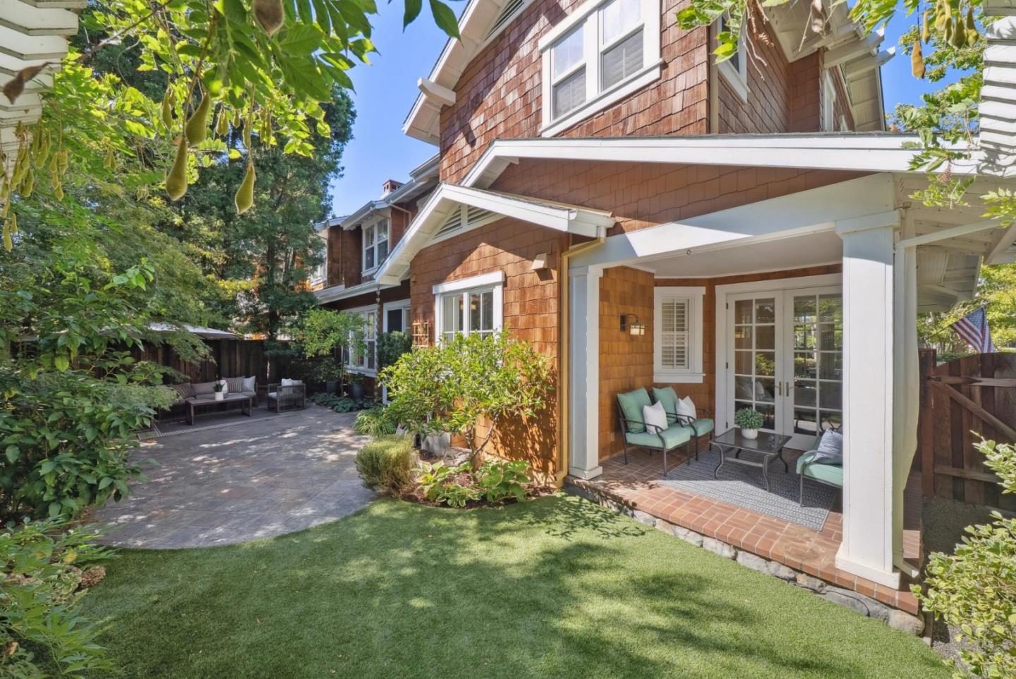107 Naramore Lane