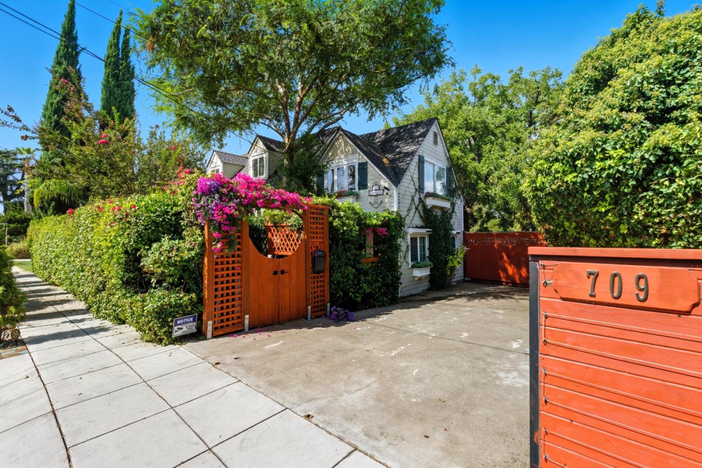 709 Minnesota Avenue