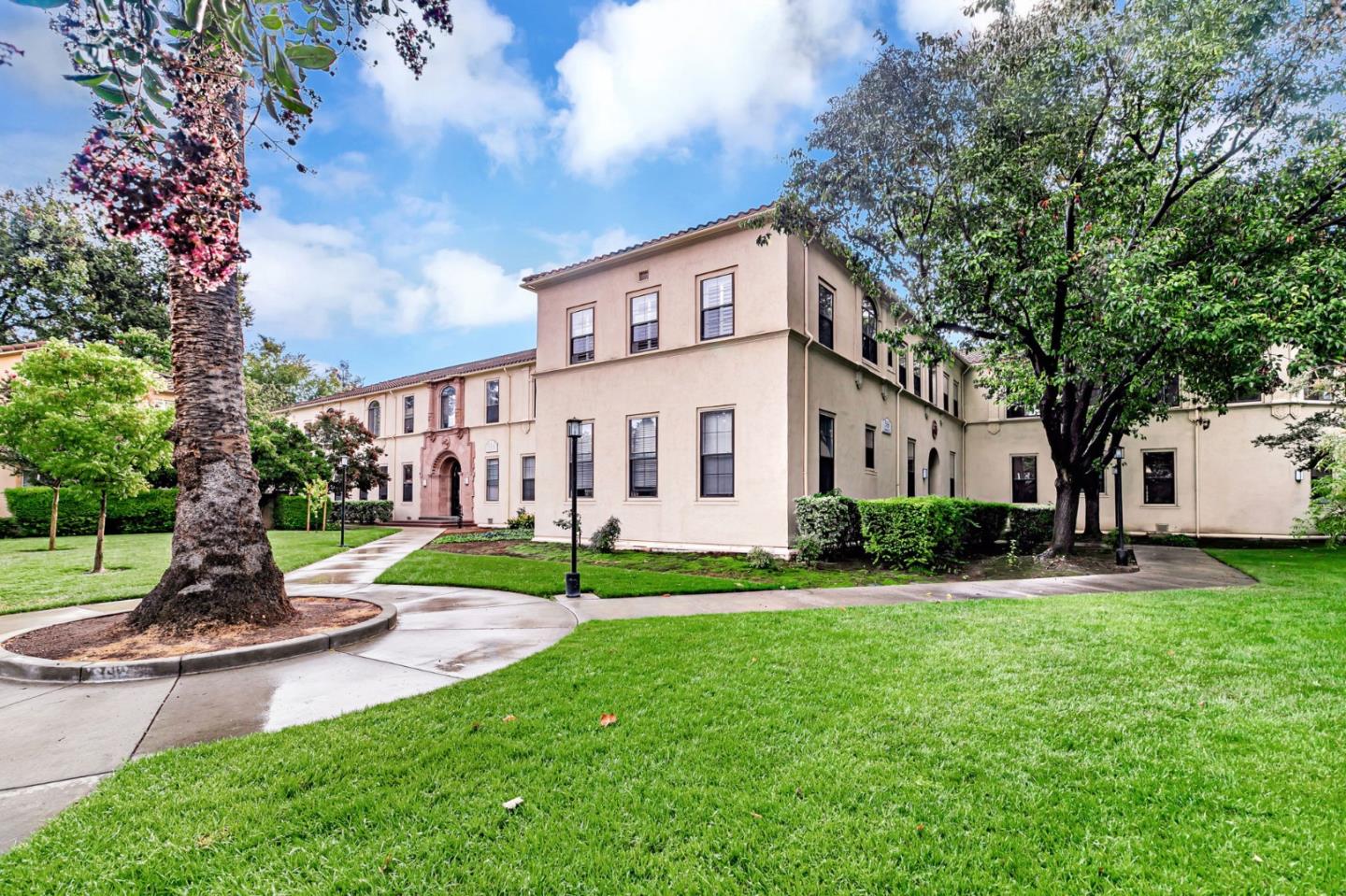516 Martha Street 101