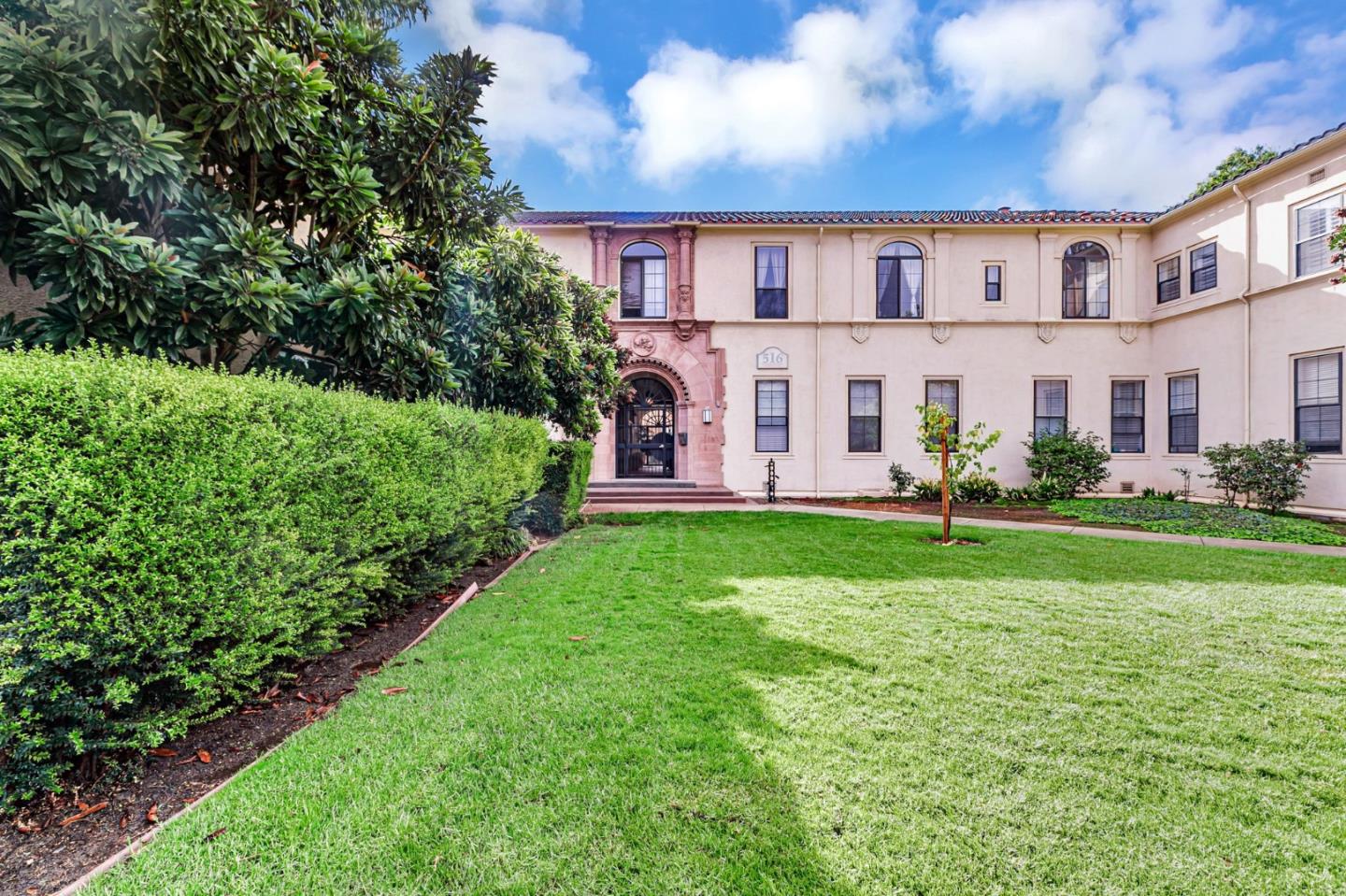 516 Martha Street 101