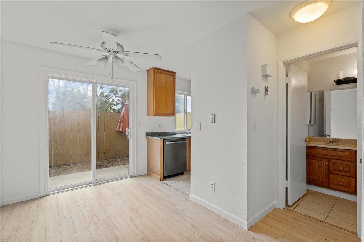 27418 Susan Place 3
