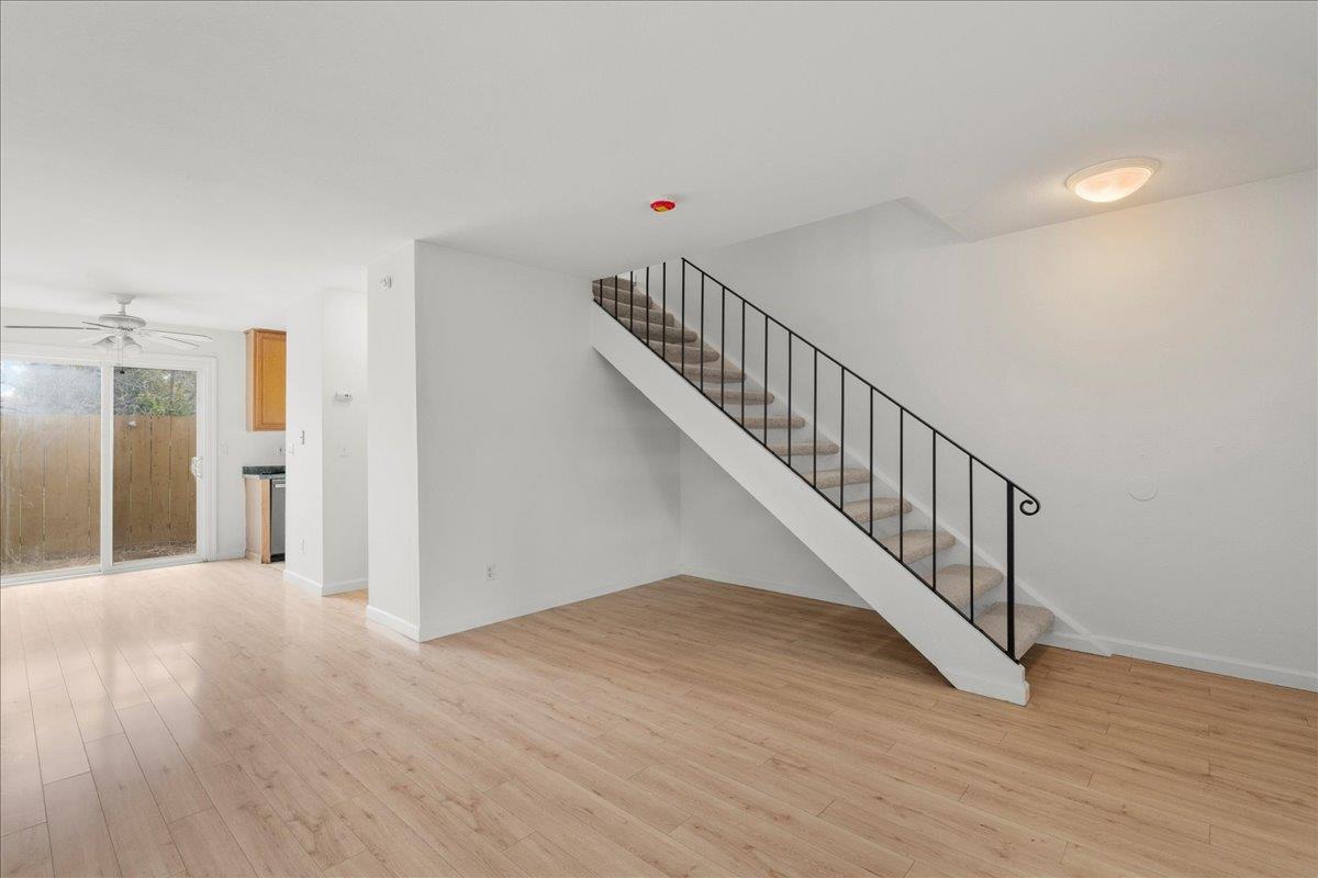 27418 Susan Place 3