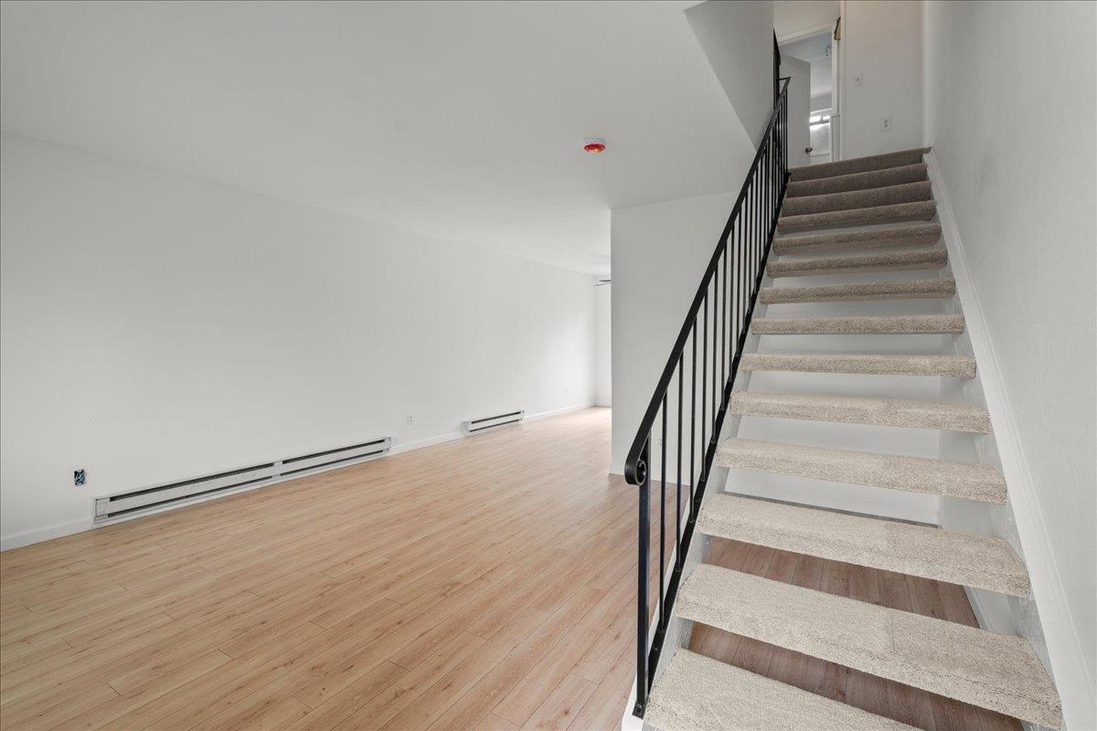 27418 Susan Place 3
