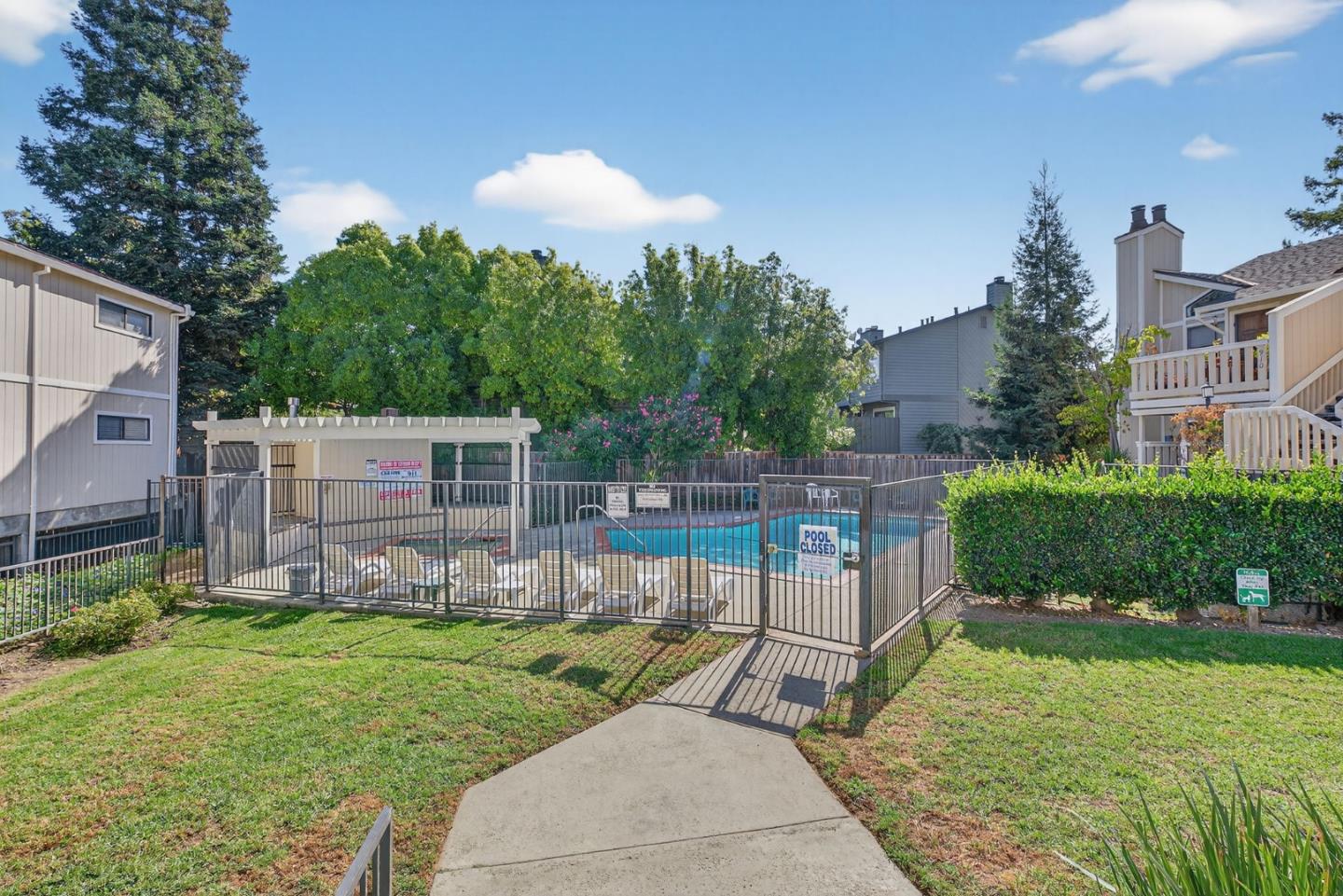 2867 South Bascom Avenue 606