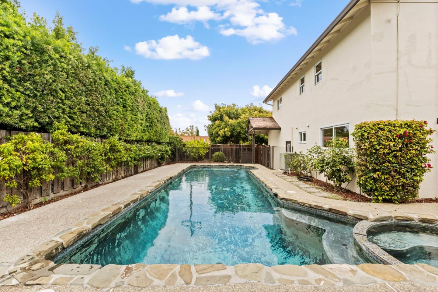 4470 Borina Drive