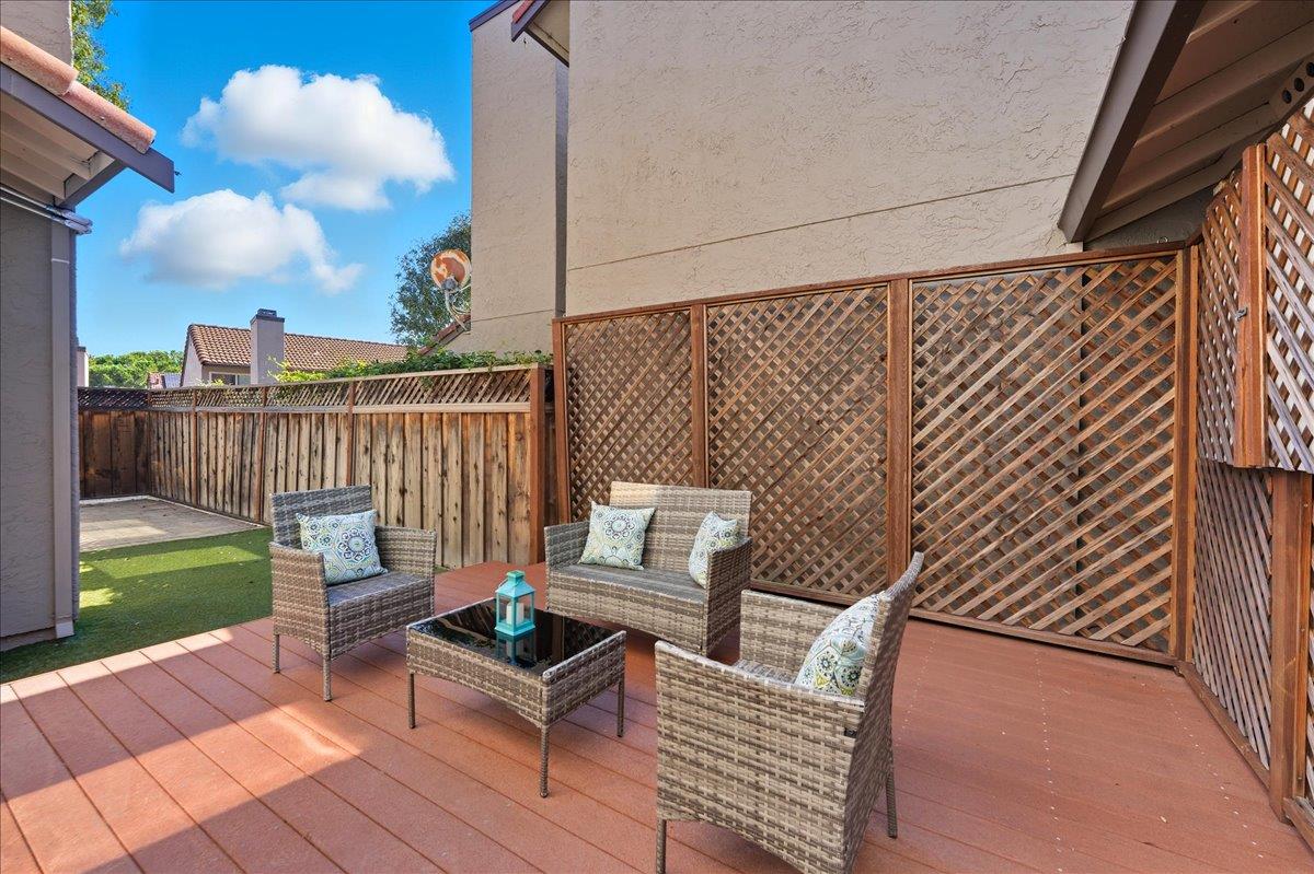 498 Verano Court